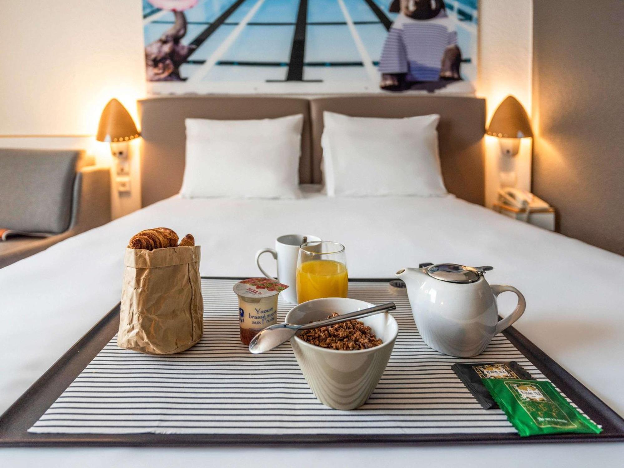 Hotel Novotel Evry Courcouronnes Eksteriør bilde