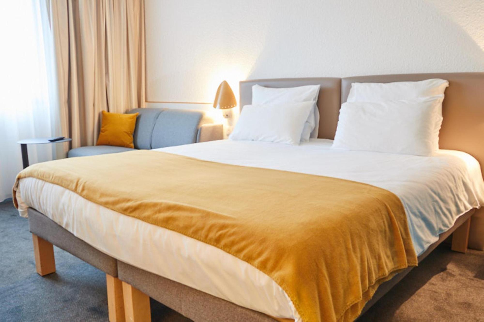 Hotel Novotel Evry Courcouronnes Eksteriør bilde