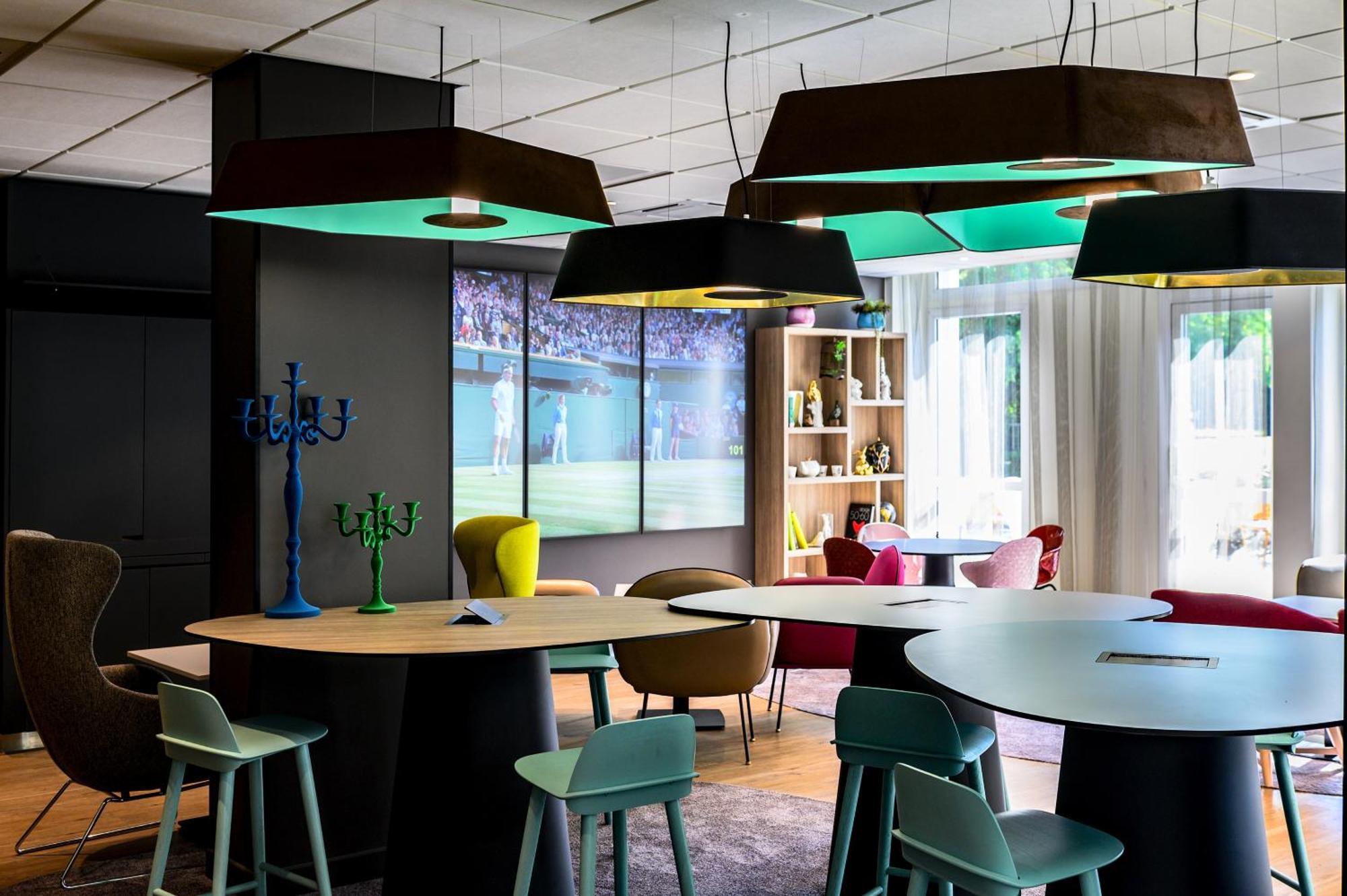 Hotel Novotel Evry Courcouronnes Eksteriør bilde